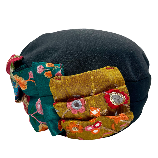 ⁨⁨ברט קלאסי נוצות שחור צבעוני (7903258706096)
