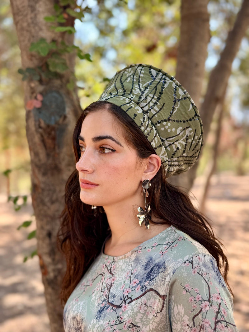 כובע שיק שיפון ירוק פייטים (7900046196912)