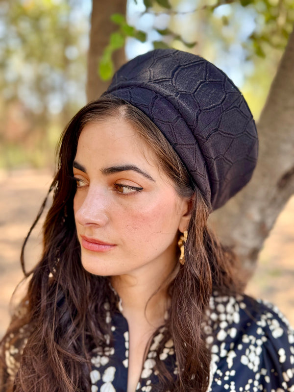 ⁨⁨⁨⁨ כובע שיק קומפורט מעויינים שחור ⁩⁩⁩⁩ (7900028666032)