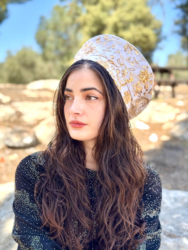 ⁨⁨⁨⁨⁨⁨⁨⁨⁨⁨⁨⁨⁨⁨⁨⁨⁨⁨⁨⁨⁨⁨⁨⁨⁨⁨כובע שיק רקום לבן פרחי זהב ⁩⁩⁩⁩⁩⁩⁩⁩⁩⁩⁩⁩⁩⁩⁩⁩⁩⁩ (7863255007408)