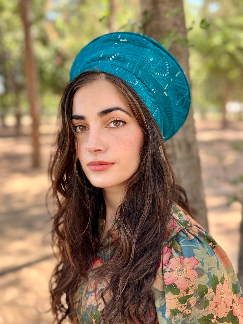 כובע שיק רקום טורקיז (7900037316784)