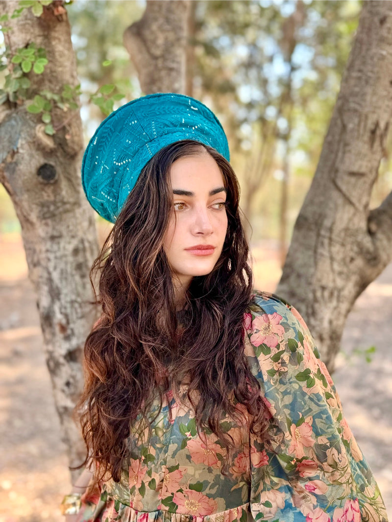 כובע שיק רקום טורקיז (7900037316784)
